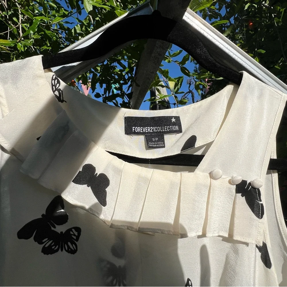 100% Silk Butterfly Top szS - Picture 10 of 15